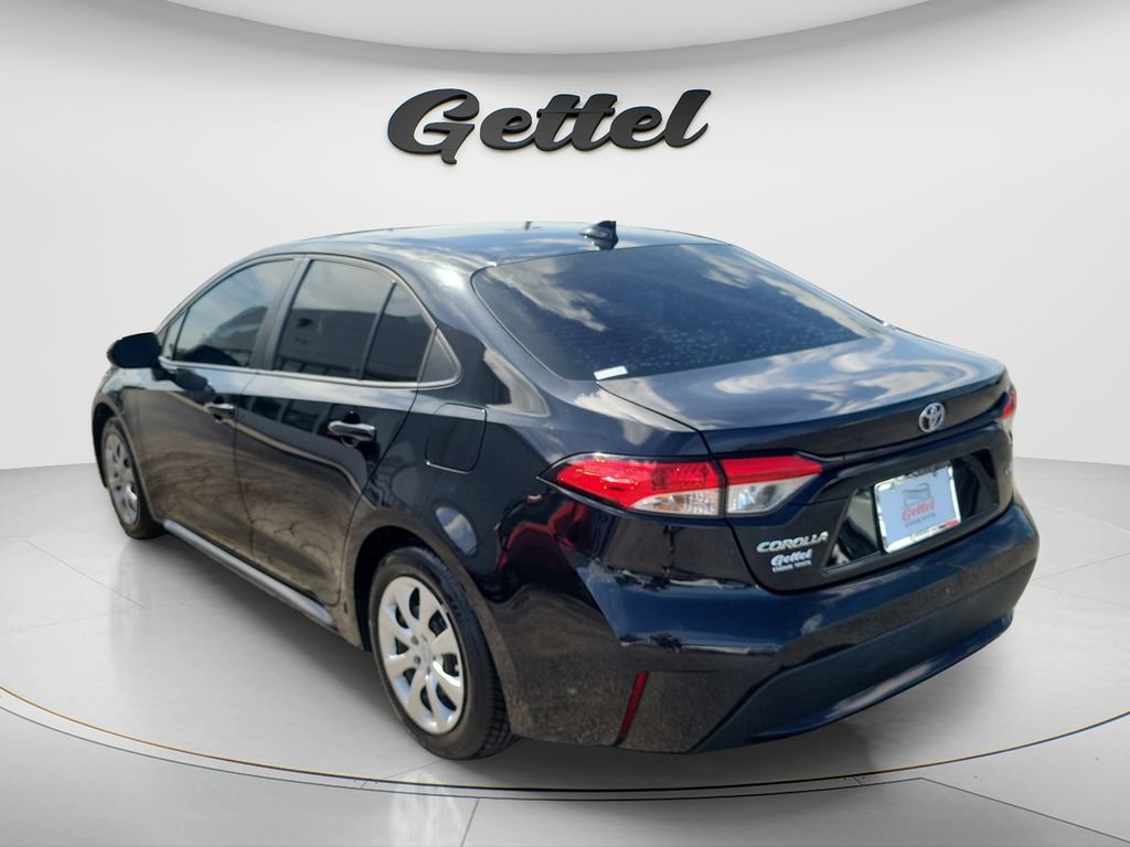 Used 2022 Toyota Corolla LE FWD image 7