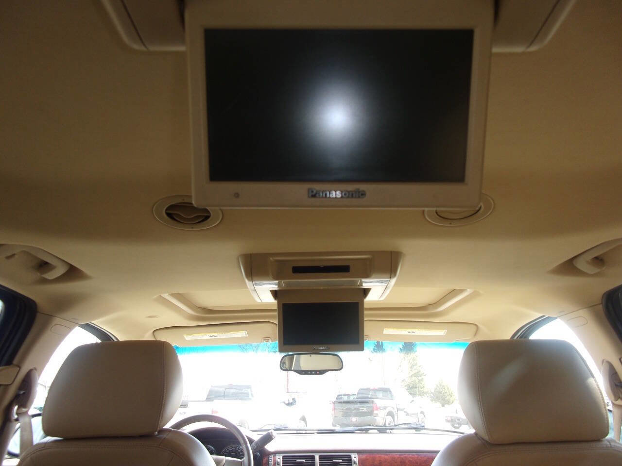 Used 2013 Chevrolet Suburban LTZ AWD/4WD image 18
