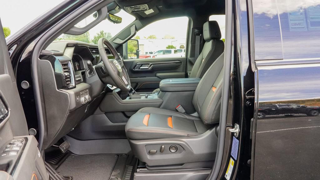 New 2026 GMC Sierra 2500 AT4 w/ Technology Package AWD/4WD image 14