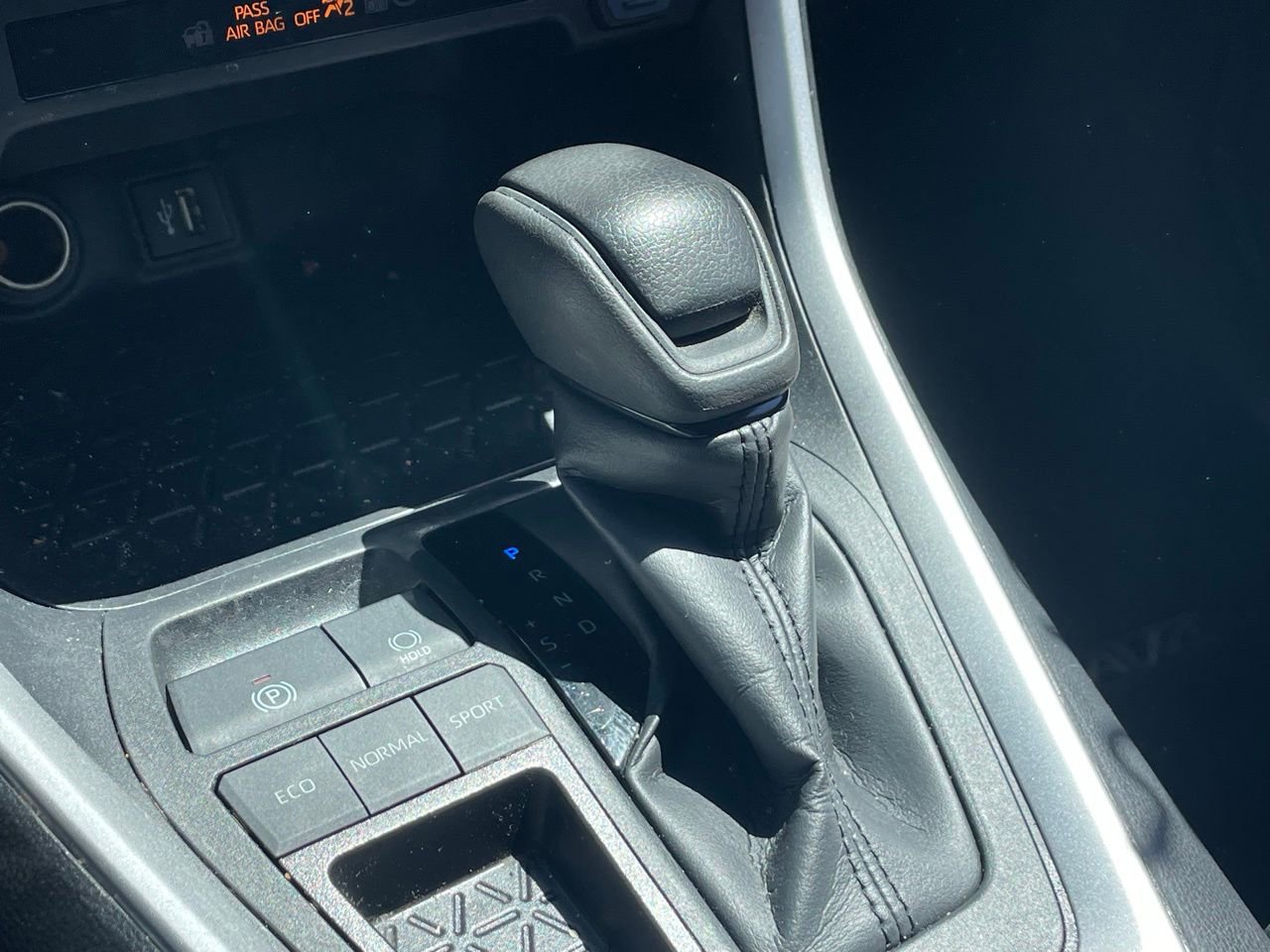 Used 2024 Toyota RAV4 XLE image 7