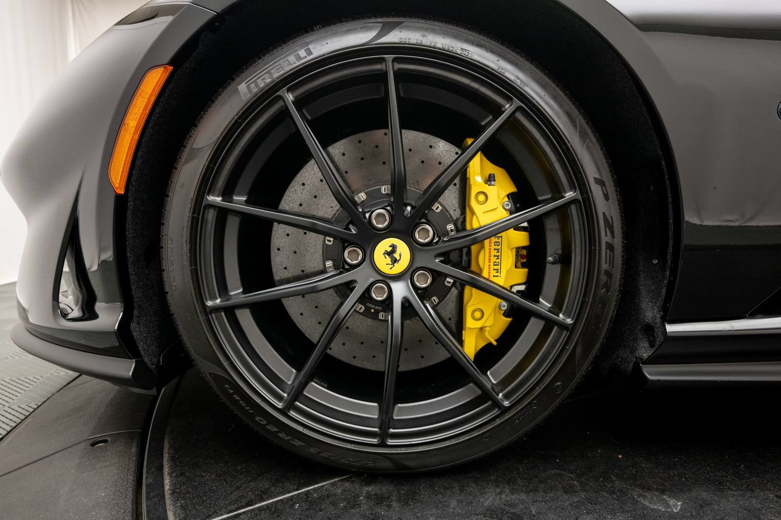 Used 2022 Ferrari 812 GTS RWD image 43