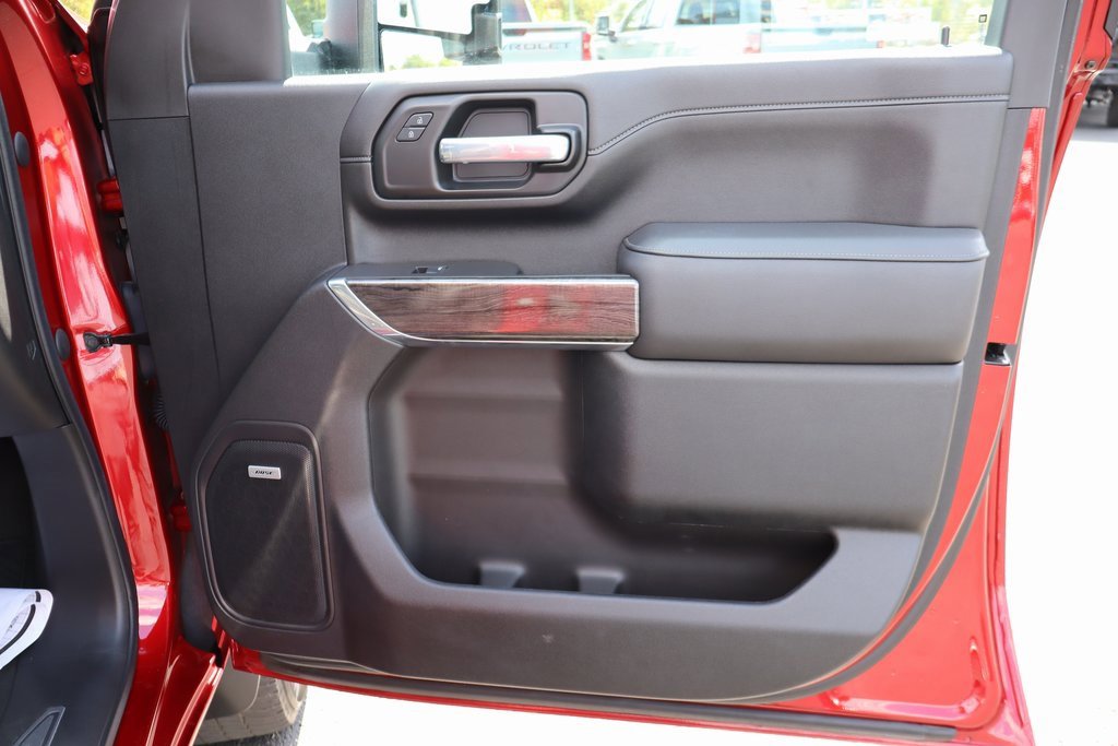 Used 2021 Chevrolet Silverado 3500 LTZ w/ LTZ Convenience Package image 28