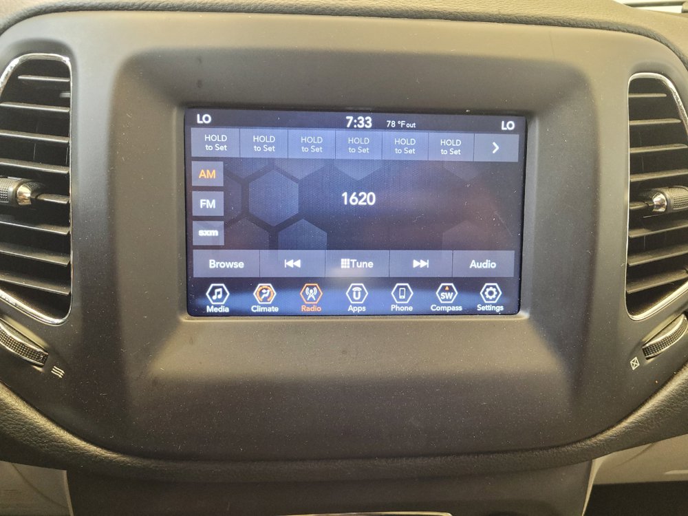 Used 2019 Jeep Compass Latitude w/ Popular Equipment Group FWD image 25