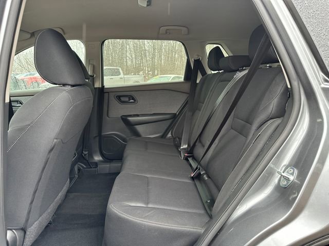 Used 2023 Nissan Rogue S image 17