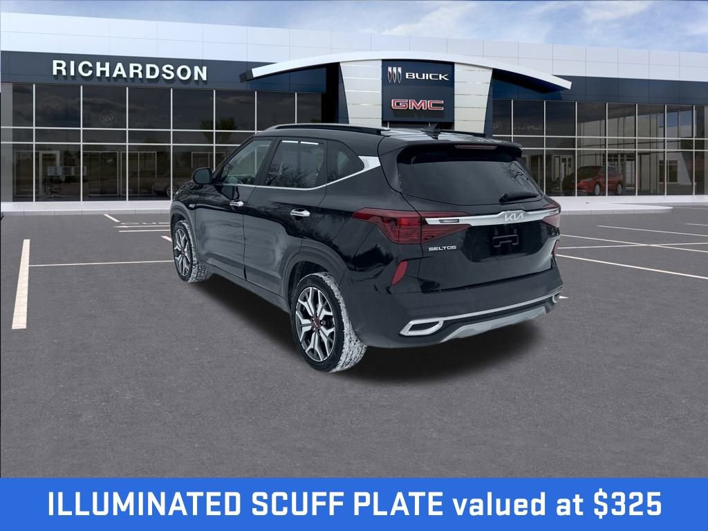 Used 2023 Kia Seltos SX image 3