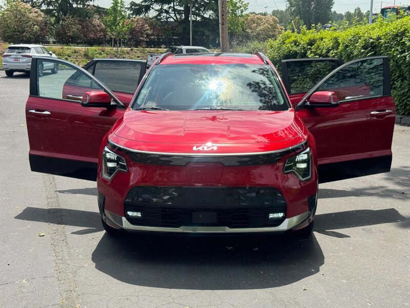 Used 2025 Kia Niro Wave w/ Wave Preserve Package FWD image 20