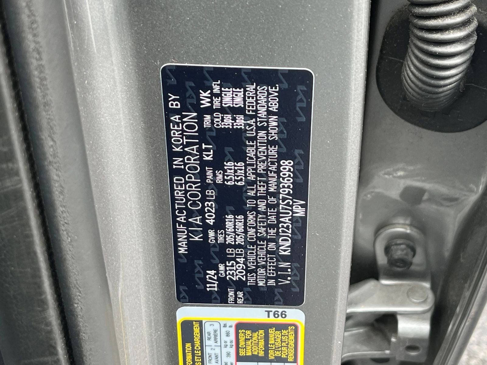 Used 2025 Kia Soul LX w/ LX Technology Package FWD image 27