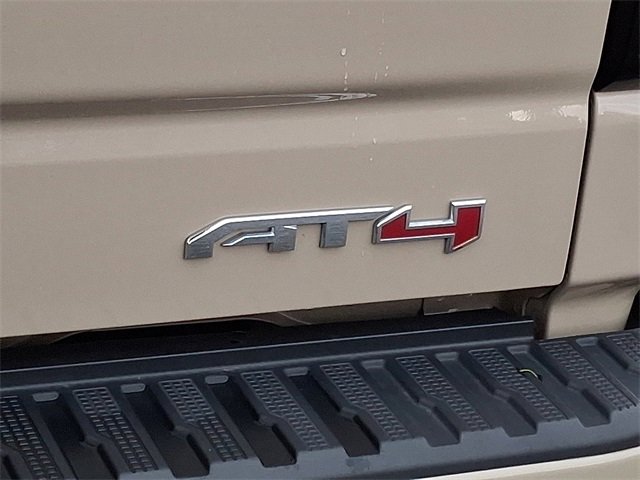Used 2023 GMC Sierra 1500 AT4 w/ AT4 Preferred Package image 32