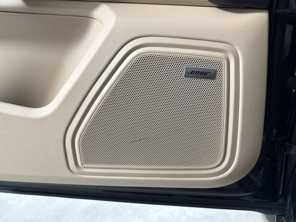 Certified 2024 Porsche Macan image 35