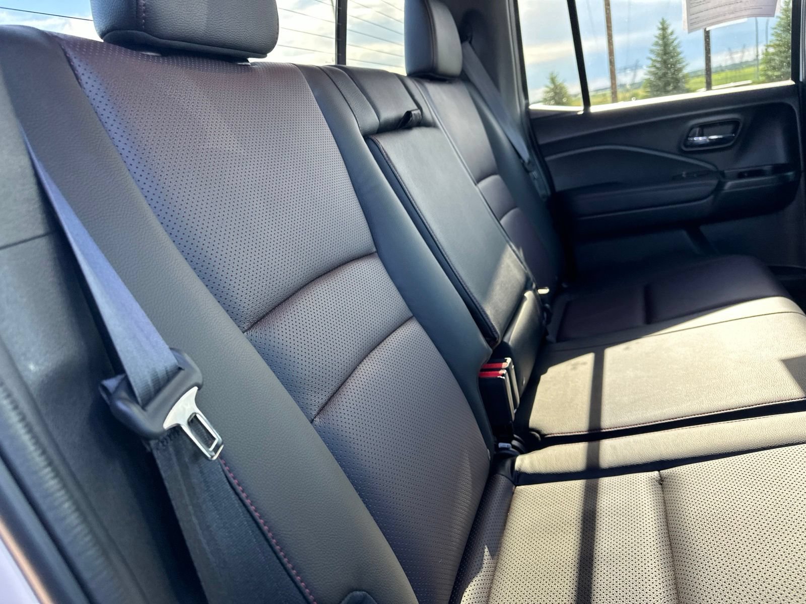 Used 2022 Honda Ridgeline Black Edition image 34