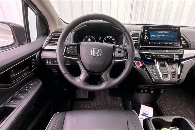 Certified 2026 Honda Odyssey Touring image 5