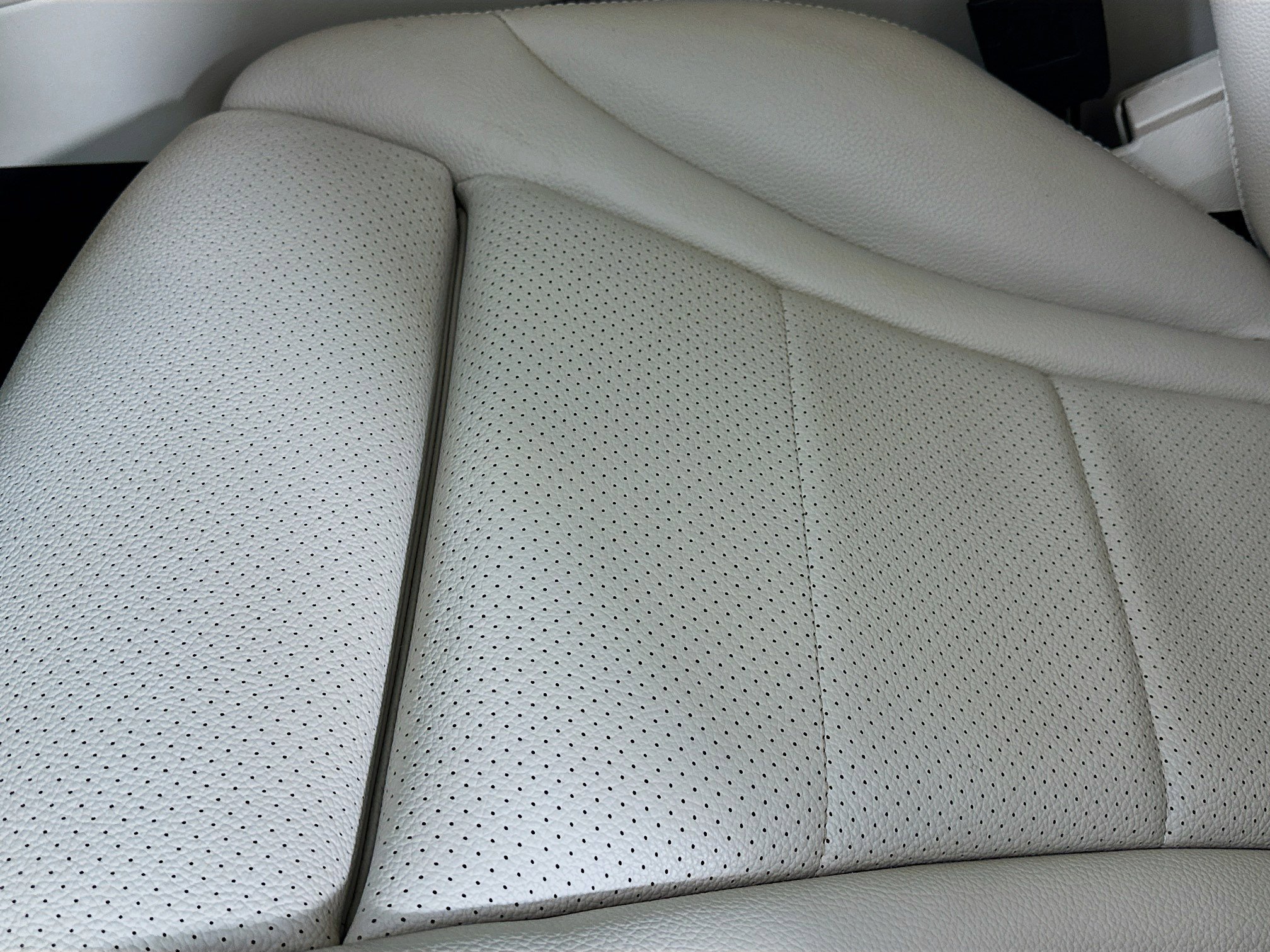 Certified 2022 Mercedes-Benz GLC 300 4MATIC w/ Multimedia Package Lite image 25