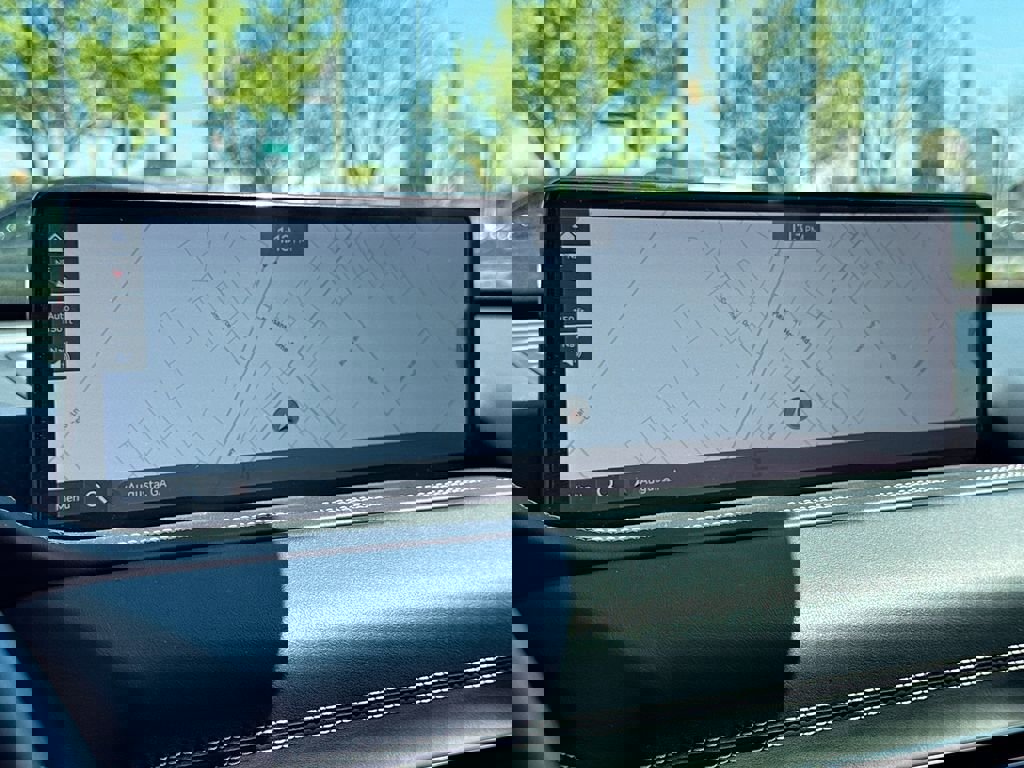 Used 2023 Genesis GV80 2.5T w/ Cargo Package image 26