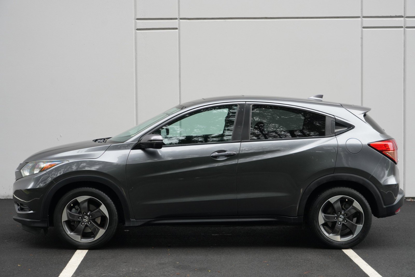 Used 2018 Honda HR-V EX image 43