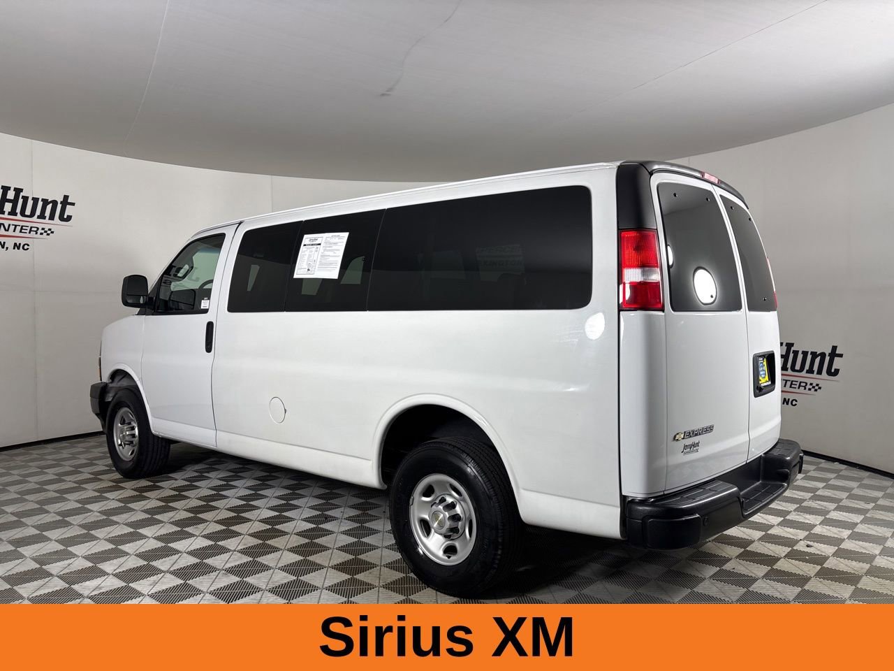 Used 2023 Chevrolet Express 3500 LS image 7