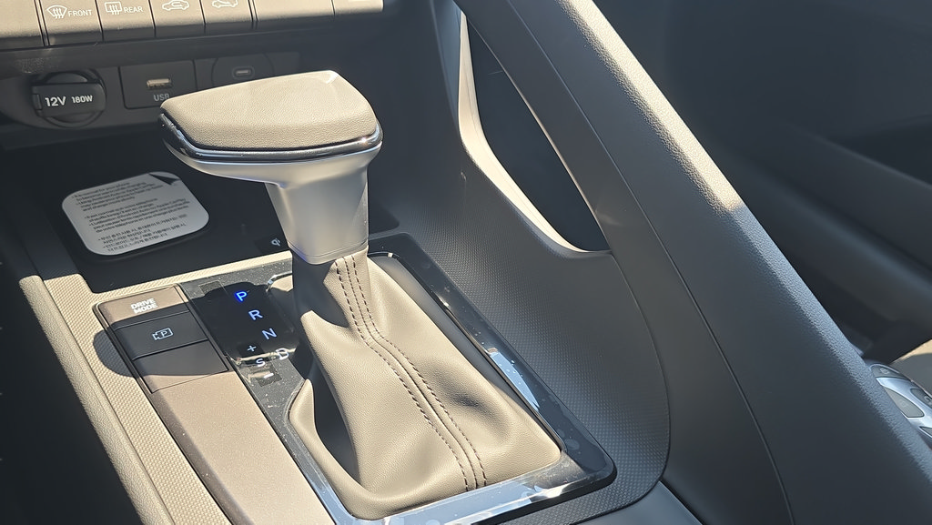 New 2026 Hyundai Elantra Sport FWD image 22