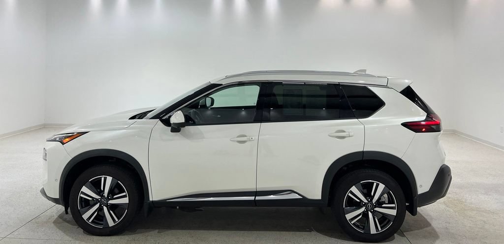 Used 2022 Nissan Rogue SL w/ SL Premium Package AWD/4WD image 2