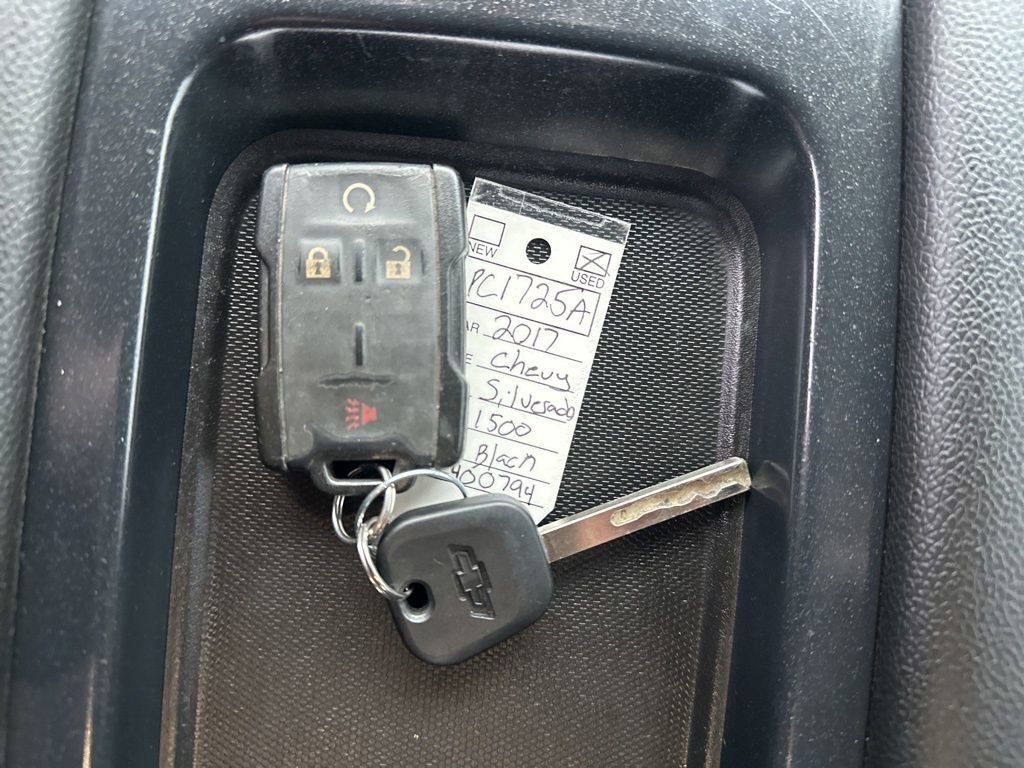 Used 2017 Chevrolet Silverado 1500 LT w/ All Star Edition image 35