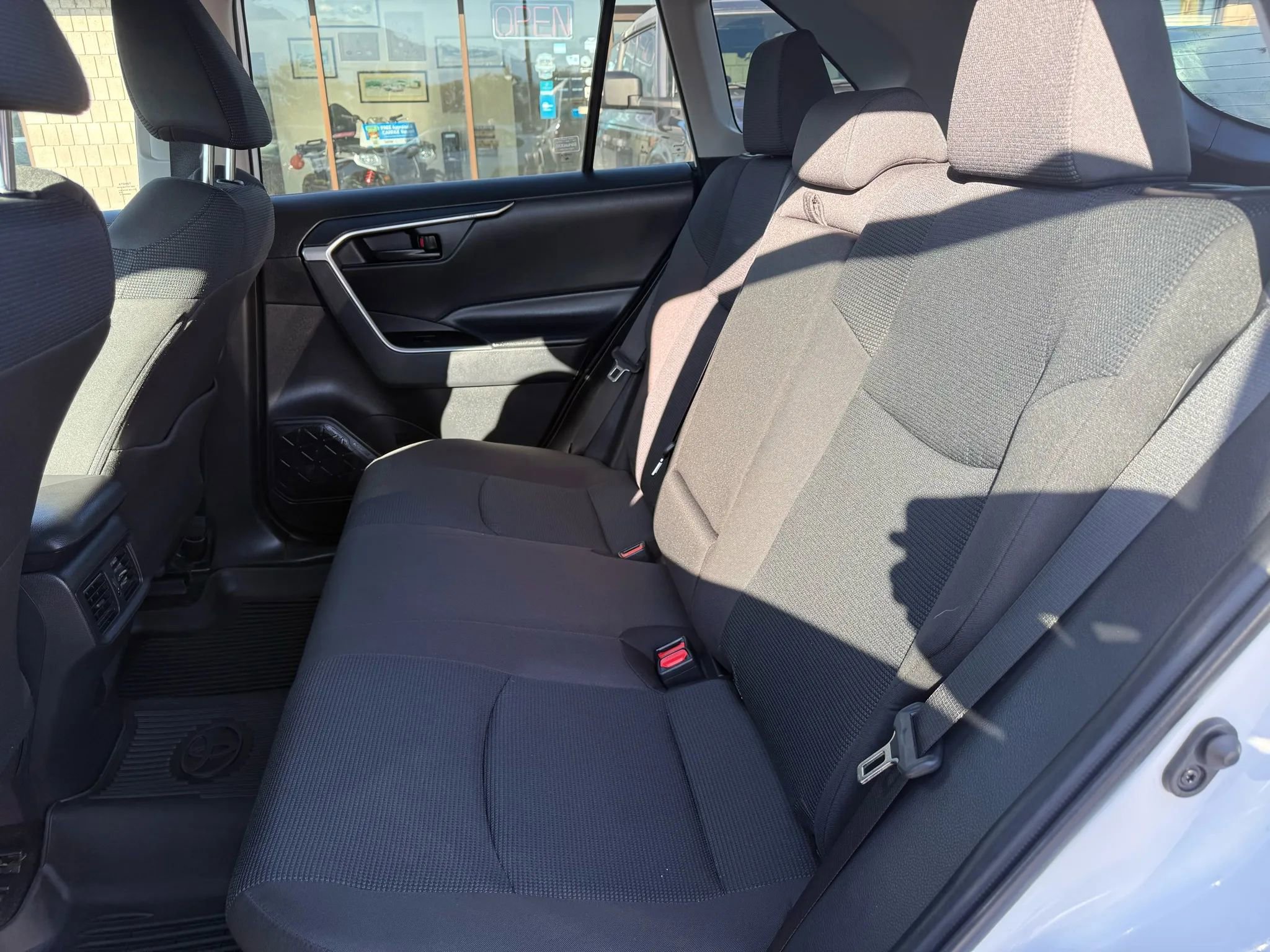 Used 2024 Toyota RAV4 LE image 23