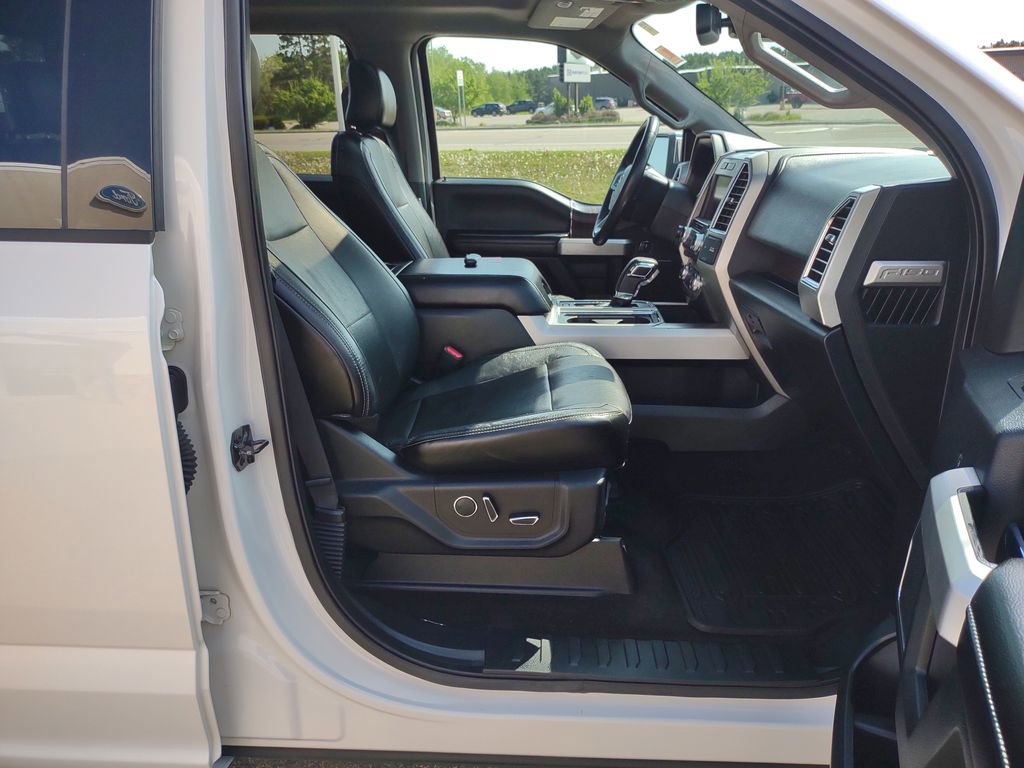 Used 2015 Ford F150 Lariat w/ Equipment Group 502A Luxury AWD/4WD image 34