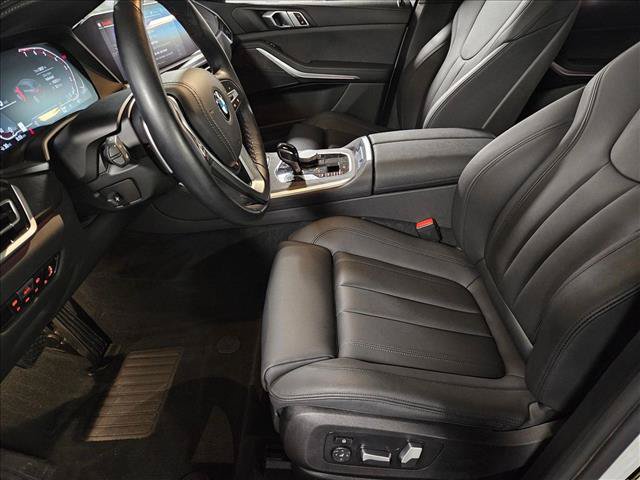 Used 2022 BMW X5 sDrive40i w/ Premium Package RWD image 17