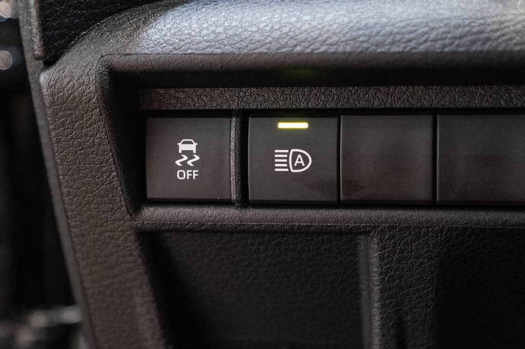 Certified 2026 Toyota Sienna Limited AWD/4WD image 24