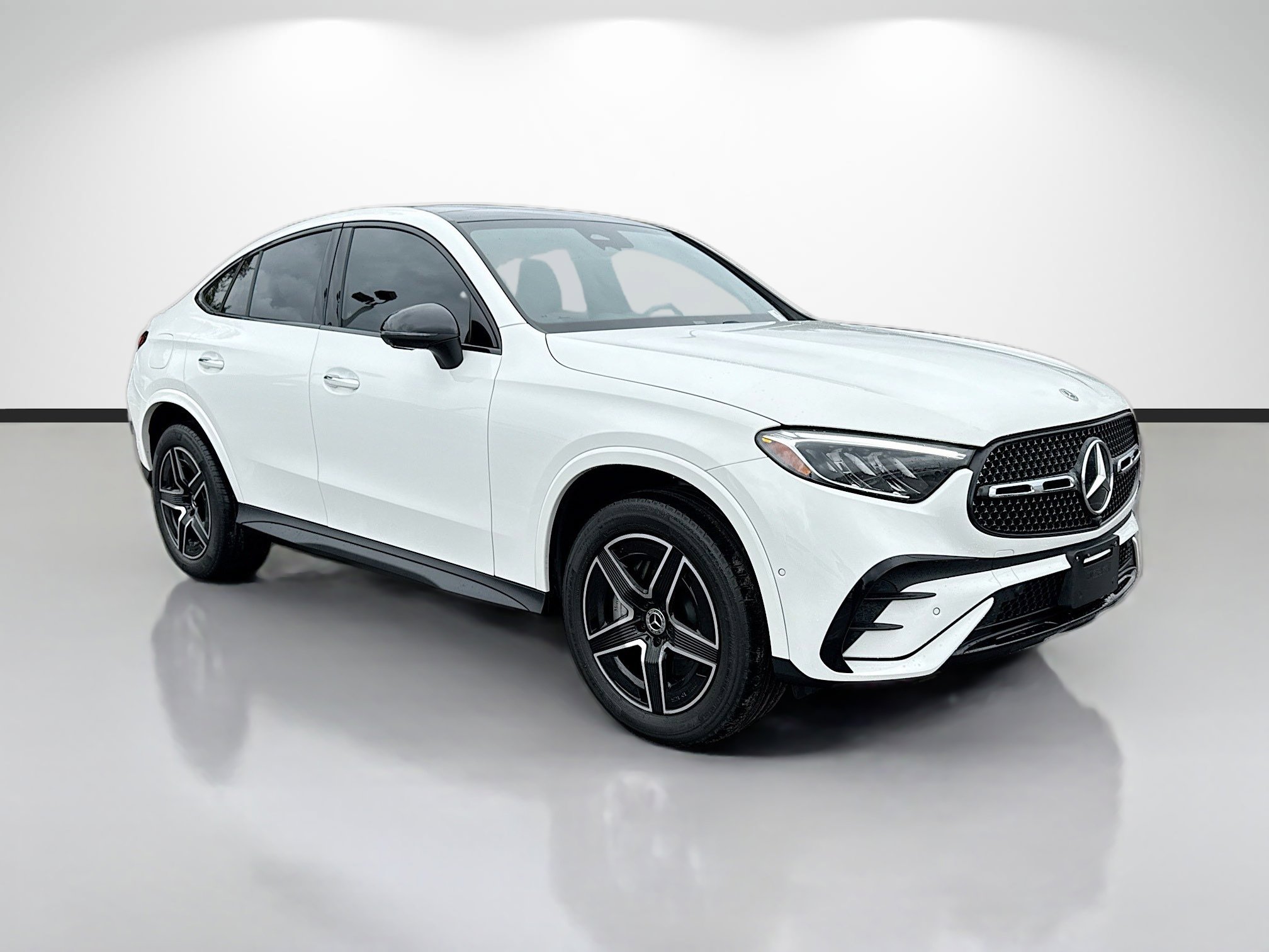 Used 2024 Mercedes-Benz GLC 300 4MATIC image 7
