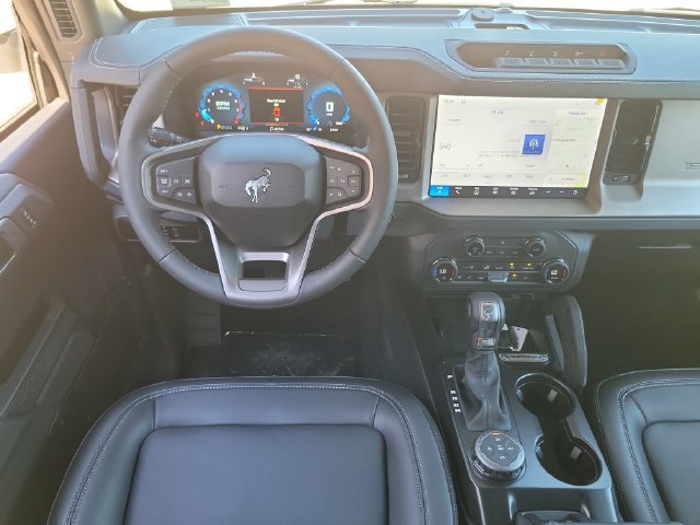 New 2026 Ford Bronco Outer Banks w/ Sasquatch Package AWD/4WD image 18
