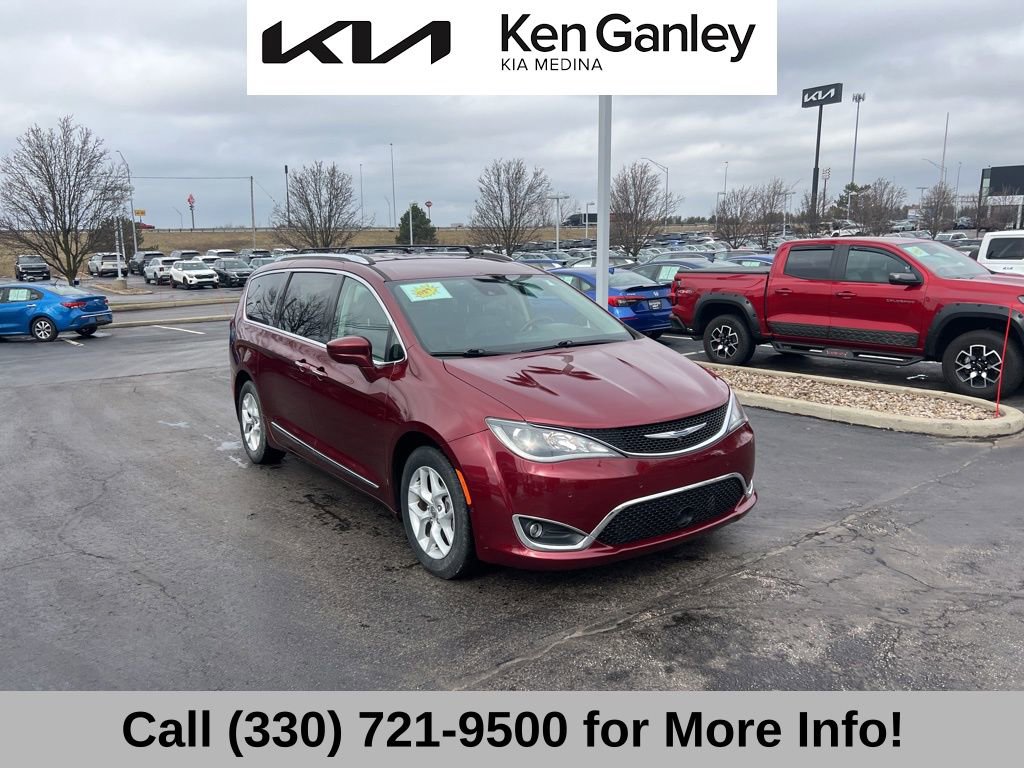 Used 2017 Chrysler Pacifica Touring-L Plus w/ Advanced Safetytec Group image 6