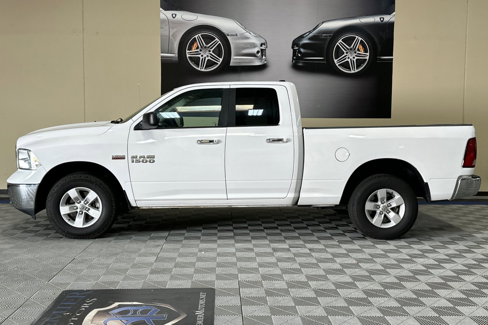 Used 2017 RAM 1500 Classic SLT image 7