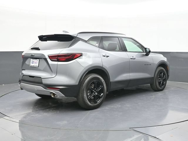 Used 2024 Chevrolet Blazer LT w/ Midnight/Sport Edition FWD image 13