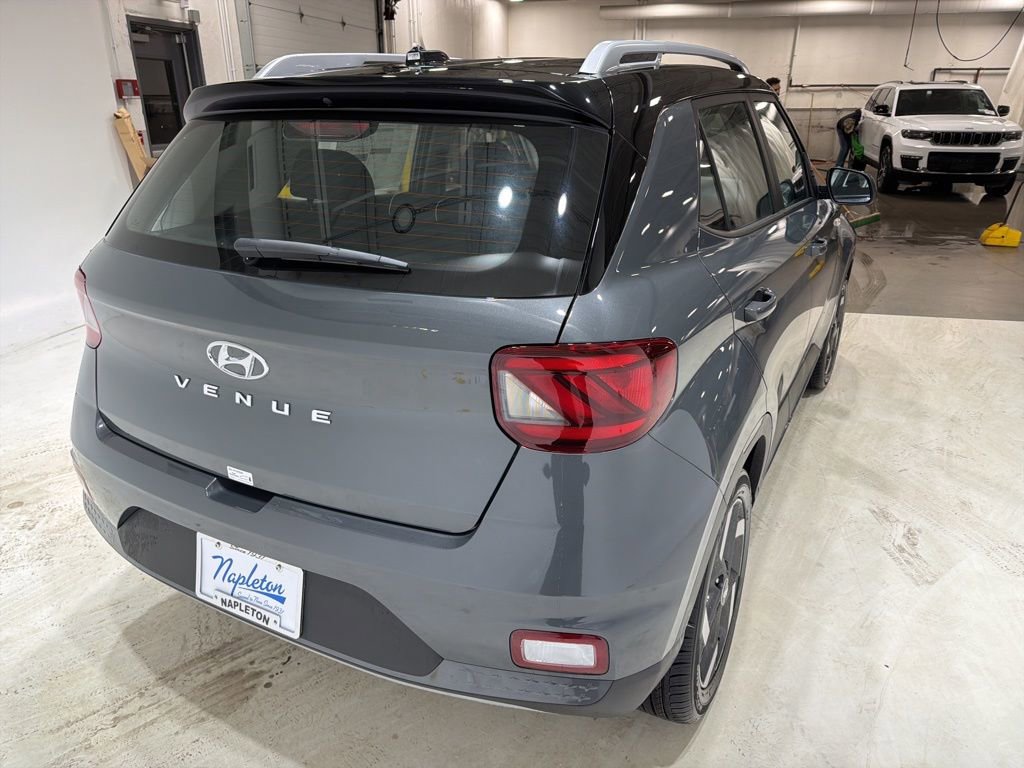 New 2026 Hyundai Venue SEL FWD image 3