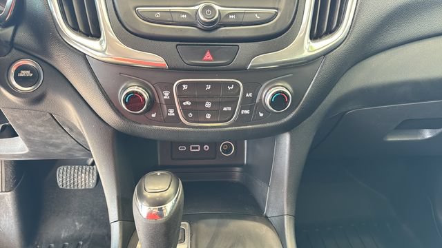 Used 2020 Chevrolet Equinox LT FWD image 14