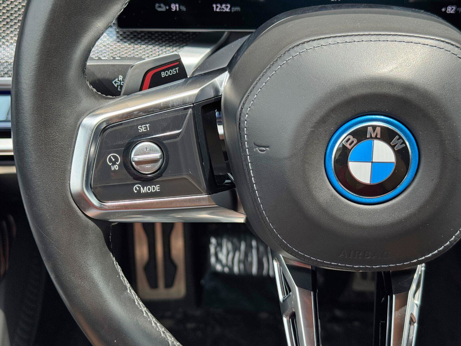 Used 2024 BMW i7 eDrive50 w/ M Sport Package RWD image 24