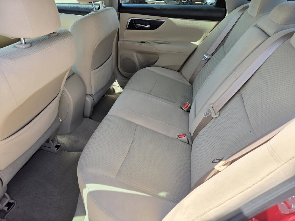 Used 2014 Nissan Altima 2.5 S FWD image 11