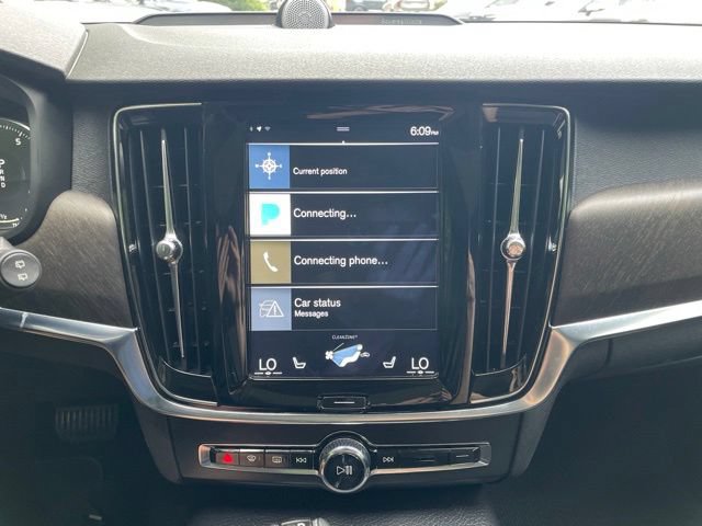 Used 2018 Volvo V90 T6 Cross Country w/ Convenience Package AWD/4WD image 19