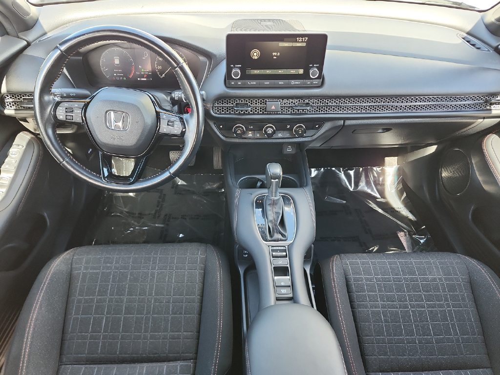 Used 2025 Honda HR-V Sport image 17