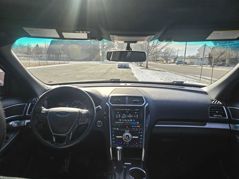 Used 2016 Ford Explorer Limited w/ Class II Trailer Tow Package image 42