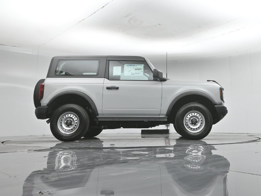 New 2026 Ford Bronco 2-Door AWD/4WD image 44