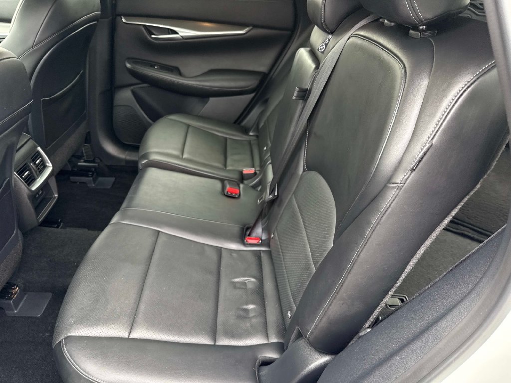 Used 2024 INFINITI QX50 Luxe AWD/4WD image 16