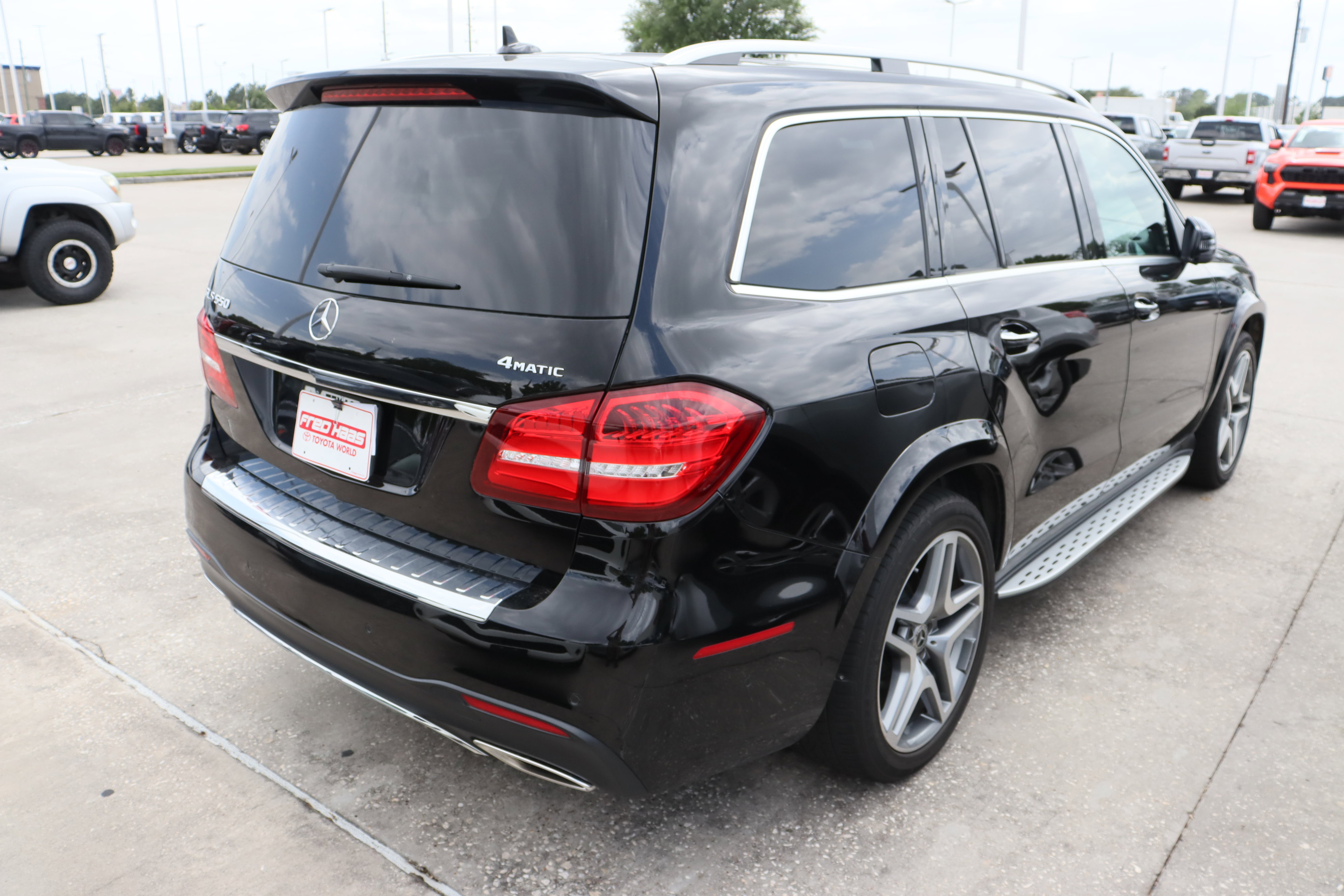 Used 2018 Mercedes-Benz GLS 550 4MATIC image 9