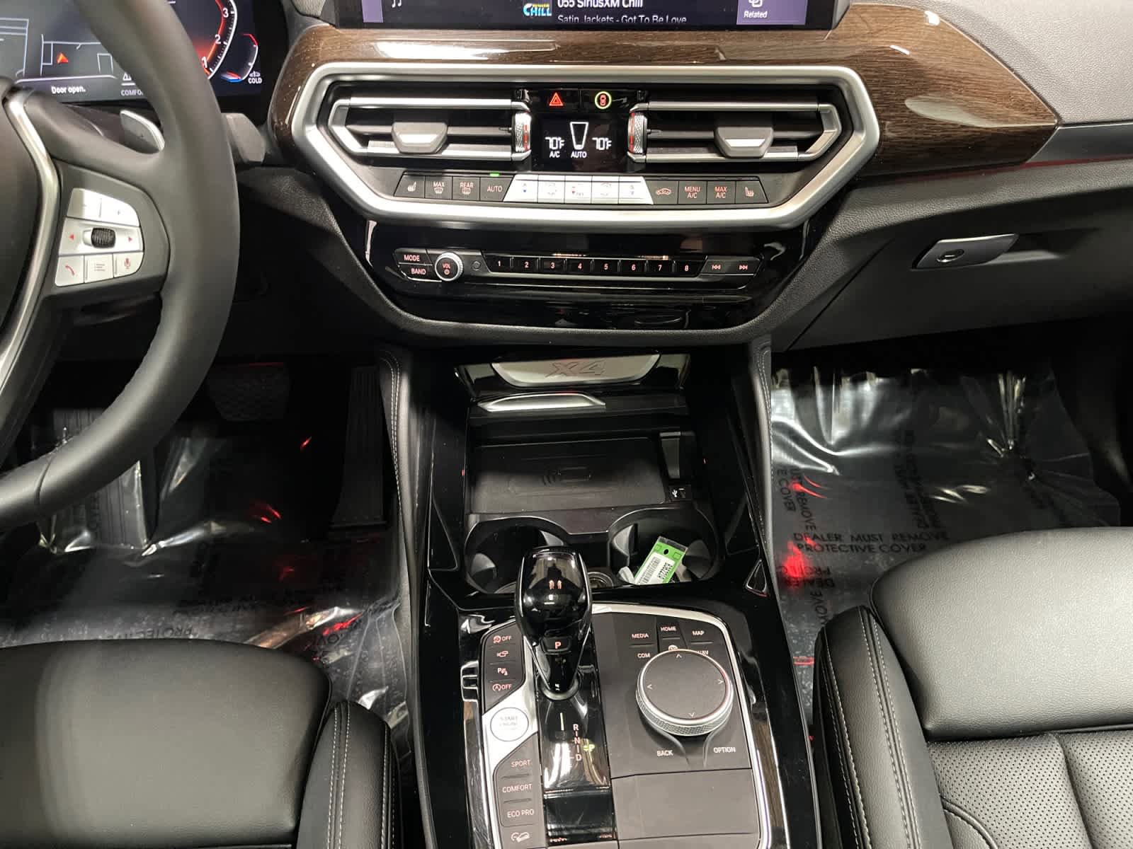 Used 2024 BMW X4 xDrive30i w/ Parking Assistance Package AWD/4WD image 17