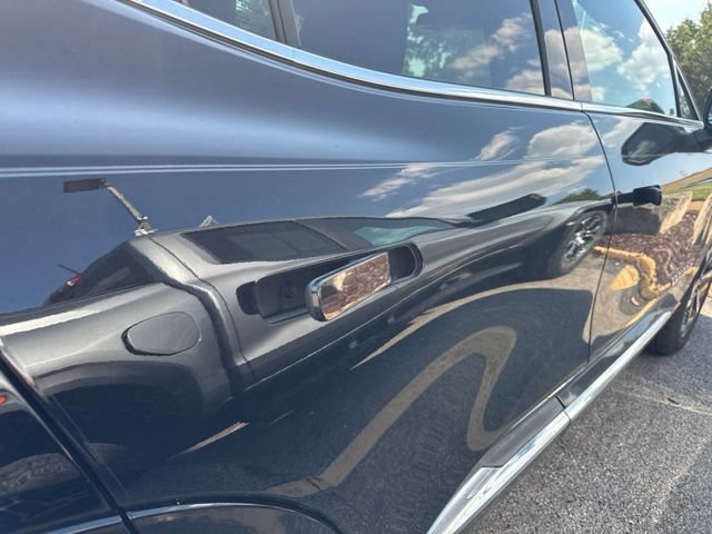 Used 2024 Chevrolet Equinox EV LT FWD image 7