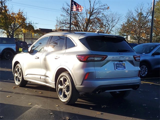 Certified 2023 Ford Escape ST-Line w/ Tech Pack #1 image 3