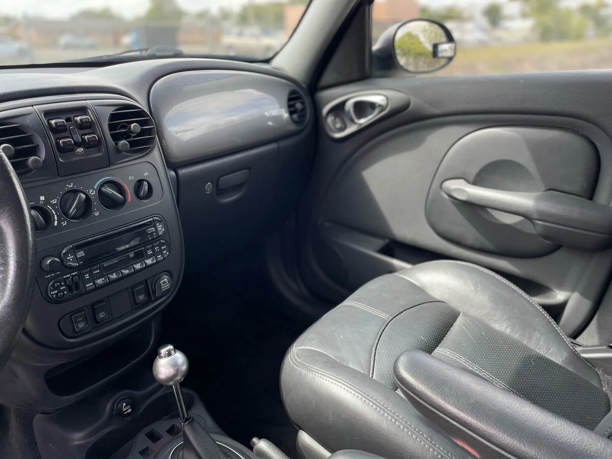 Used 2004 Chrysler PT Cruiser GT image 25