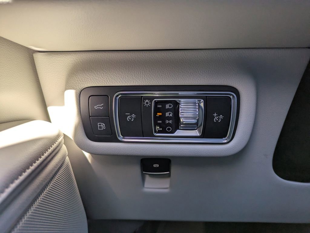 New 2026 Lincoln Nautilus Premier w/ Equipment Group 102A AWD/4WD image 30