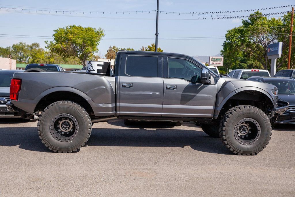 Used 2022 Ford F250 Lariat w/ Lariat Ultimate Package image 4
