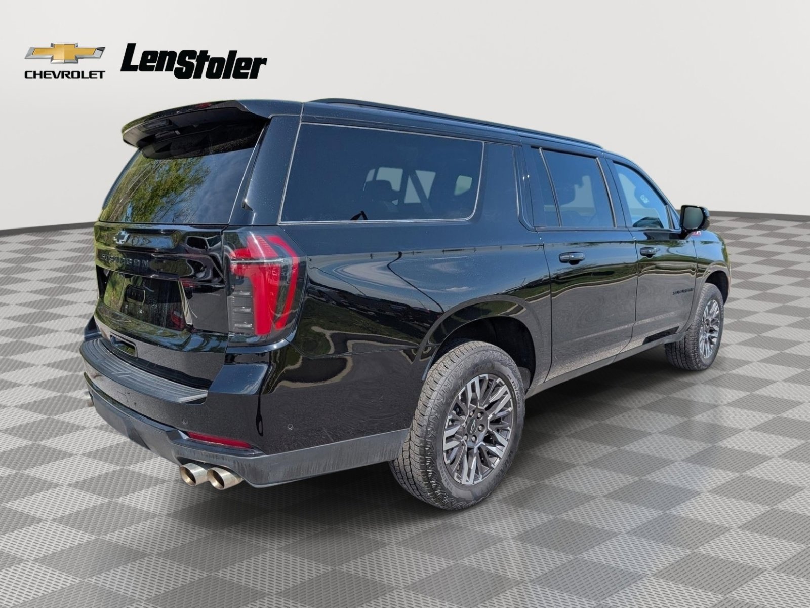 Used 2025 Chevrolet Suburban Z71 AWD/4WD image 5