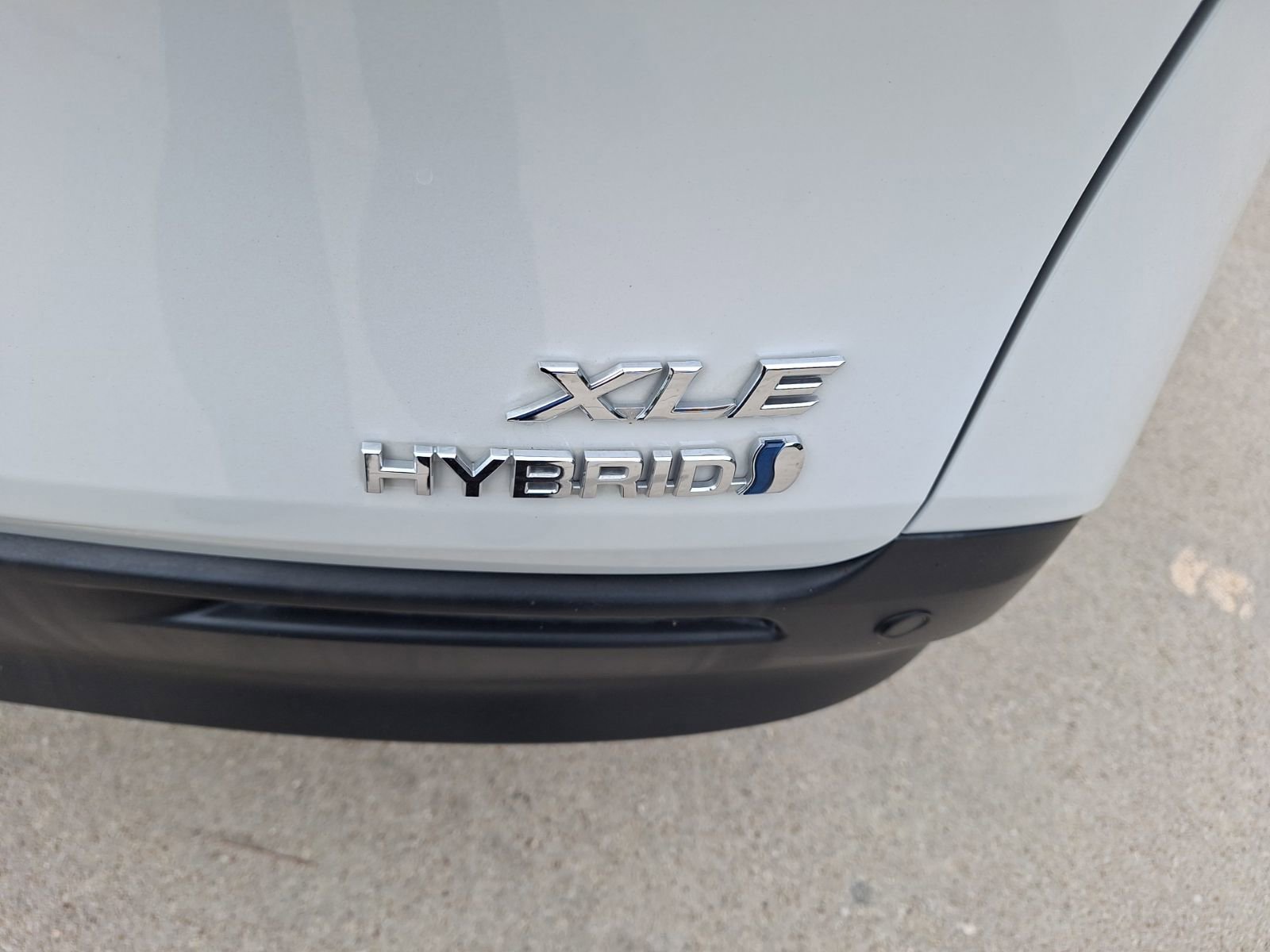 Used 2023 Toyota Sienna XLE w/ XLE Plus Package image 12