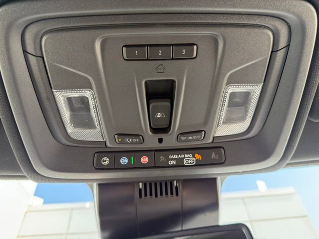 Used 2024 GMC Sierra 2500 AT4 w/ AT4 Preferred Package image 28